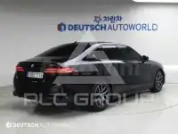 2025 BMW 523