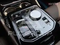 2025 BMW 523