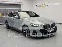 2025 BMW 523