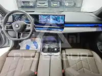 2025 BMW 523
