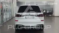 2025 BMW X7