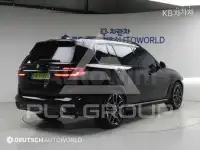 2025 BMW X7
