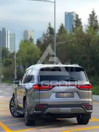 2025 Lexus LX