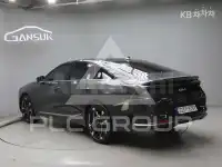 2025 KIA K8