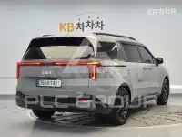 2025 KIA Carnival