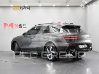 2025 Genesis GV70