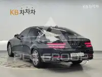 2025 Genesis G80
