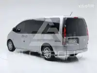 2025 Hyundai Staria