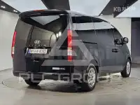 2025 Hyundai Staria
