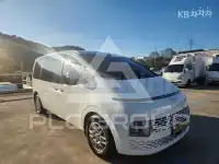 2025 Hyundai Staria