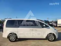 2025 Hyundai Staria