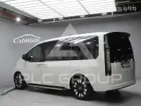 2025 Hyundai Staria