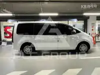 2025 Hyundai Staria