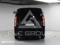 2025 Hyundai Staria