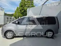 2025 Hyundai Staria