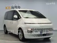 2025 Hyundai Staria