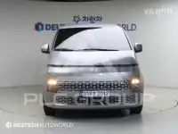 2025 Hyundai Staria