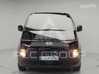 2025 Hyundai Staria