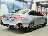 2026 BMW 523