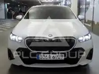 2026 BMW 523