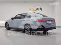 2026 BMW 523