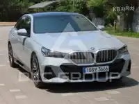 2026 BMW 523