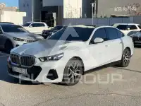 2026 BMW 523