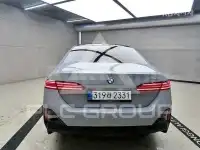2026 BMW 523