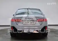 2026 BMW 523