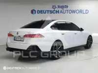 2026 BMW 523