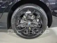 2026 BMW 523
