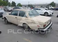 1977 Volvo 242 photo