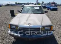 1982 Mercedes Benz E 300 photo