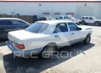 1982 Mercedes Benz E 300 photo