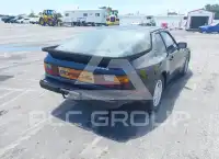 1983 Porsche 944 photo