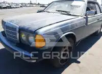 1984 Mercedes Benz E 300 photo