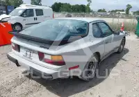 1984 Porsche 944 photo