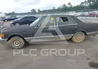 1985 Mercedes Benz E 300 photo