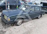 1989 Volvo 244 фото