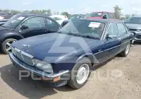 1990 Jaguar XJ photo