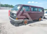 1990 Volkswagen VANAGON фото