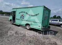 1991 Chevrolet P30 photo