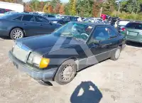 1992 Mercedes Benz E 300 фото