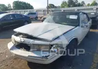 1993 Lincoln Town photo
