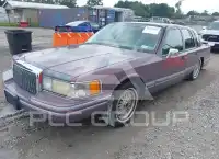 1994 Lincoln Town фото