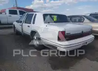 1994 Lincoln Town photo