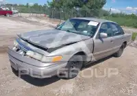 1994 Ford CROWN фото