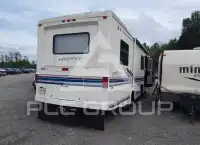 1995 Chevrolet P30 фото