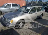 1995 Mercedes Benz E-Class photo