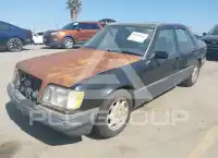 1995 Mercedes Benz E-Class photo